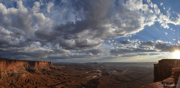 Deadhorse point State Park, view of Canyonlands, Utah